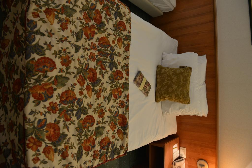 סקופיה Hotel Karpos מראה חיצוני תמונה