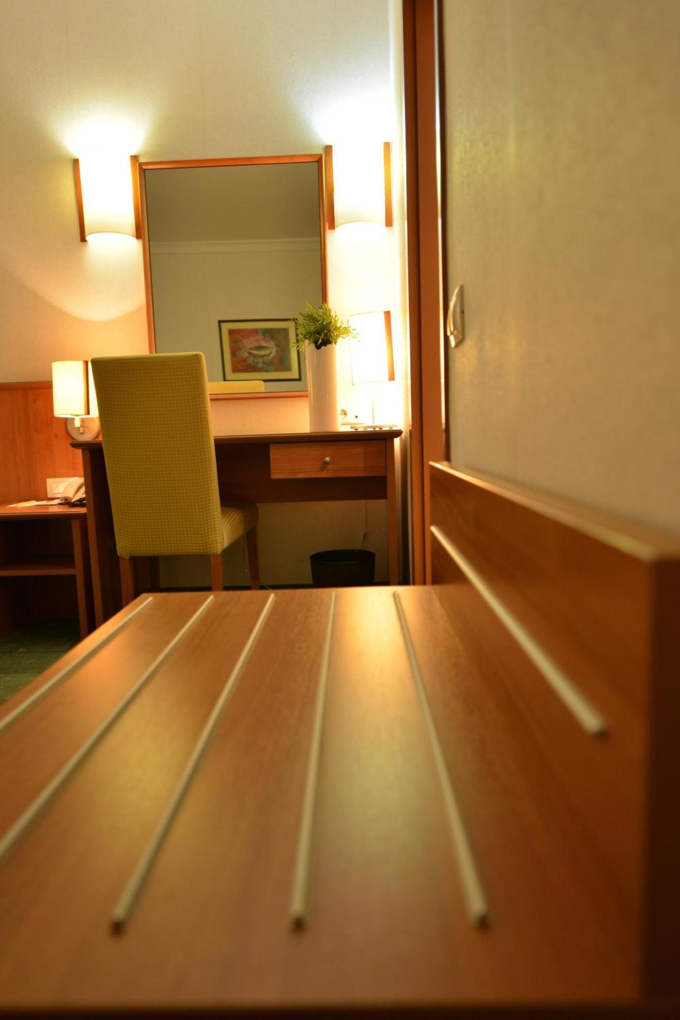 סקופיה Hotel Karpos חדר תמונה