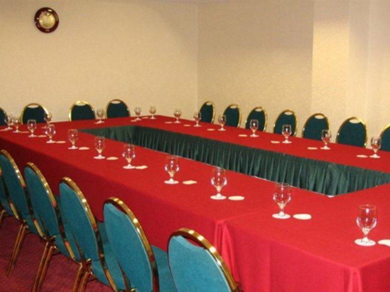 סקופיה Hotel Karpos מראה חיצוני תמונה