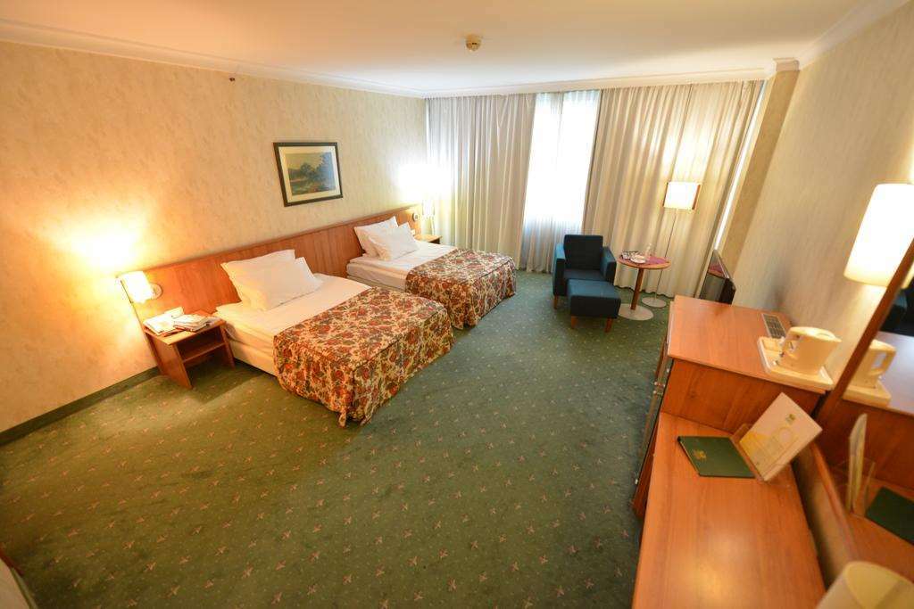 סקופיה Hotel Karpos חדר תמונה
