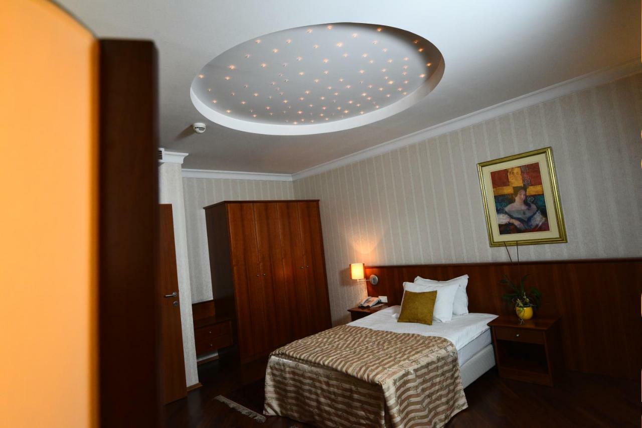סקופיה Hotel Karpos מראה חיצוני תמונה